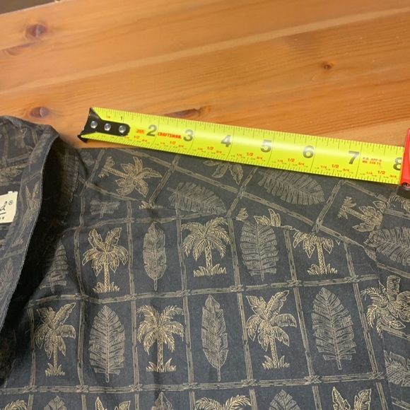 Tori Richard Honolulu NWOT Mens  100% Light Cotton Casual Button Up Shirt - Picture 5 of 9